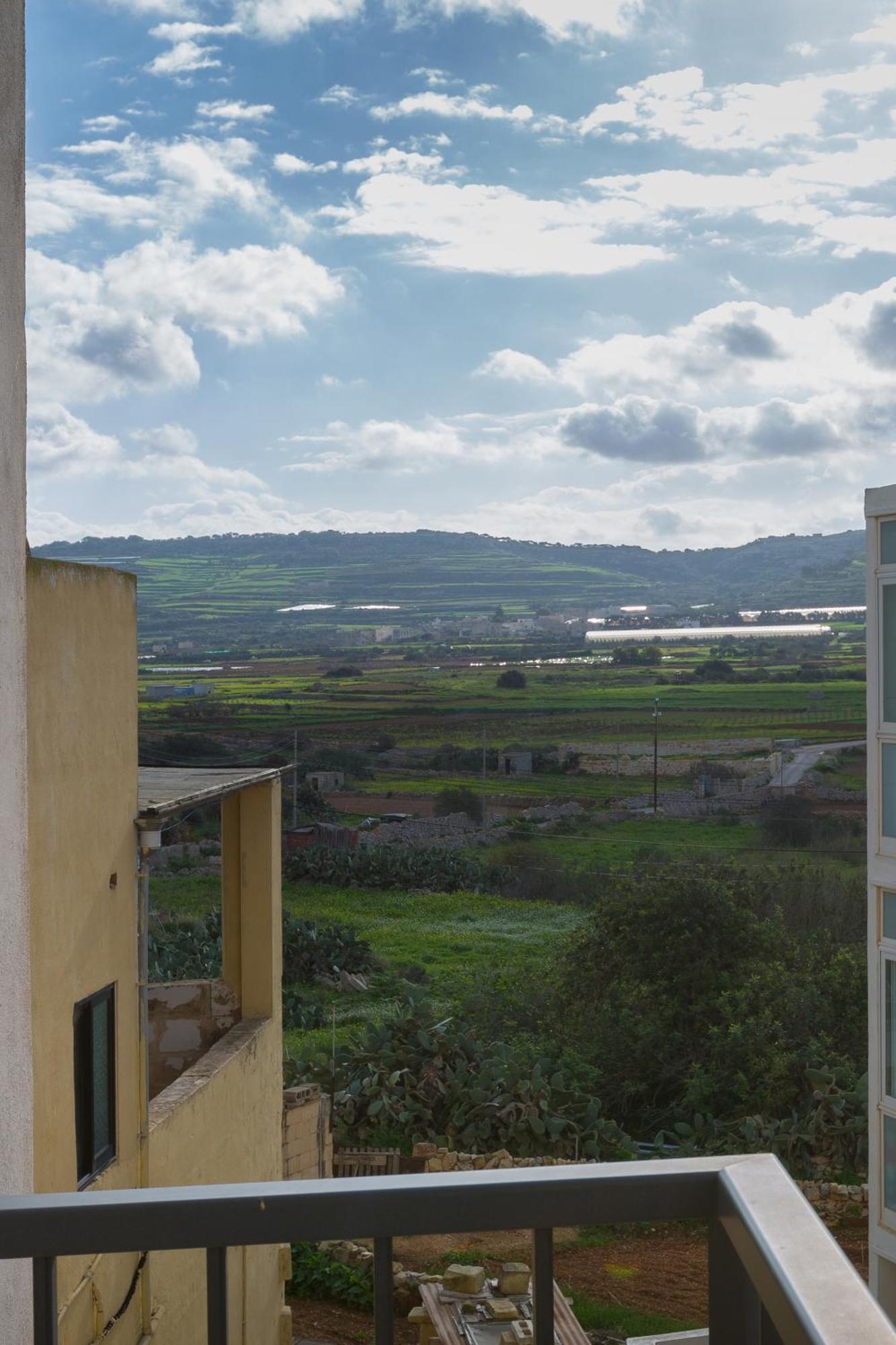 North Side Apartment 1 L-Imgarr ภายนอก รูปภาพ